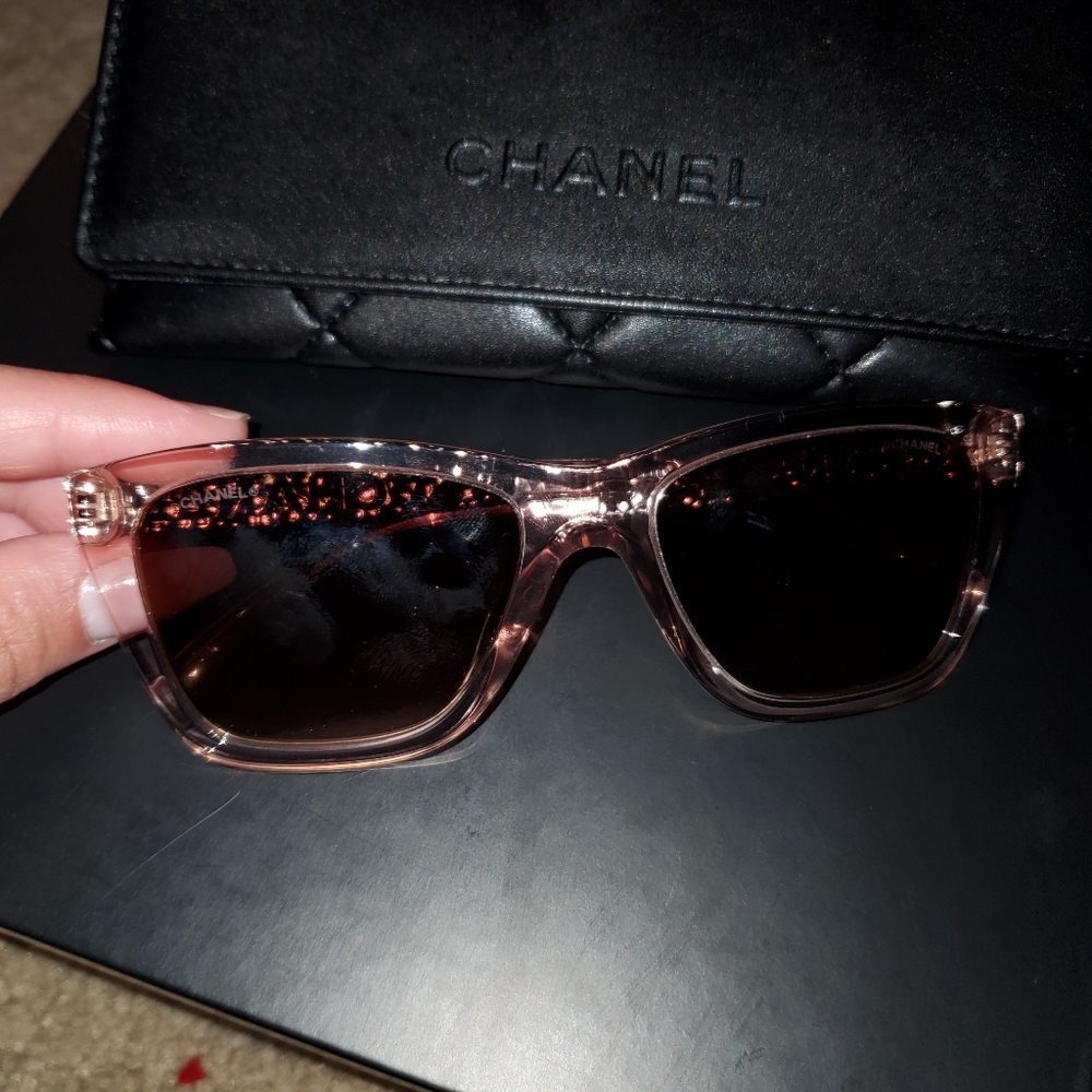 Chanel sunglasses 🕶